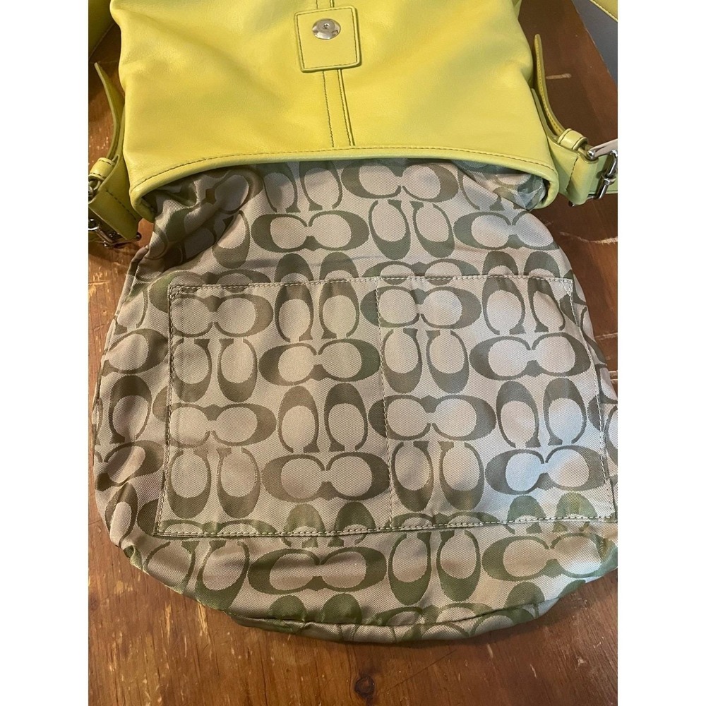 Vintage Coach Soho Shoulder Bag Pea Green 9480 Cowhide‎ Leather Y2K EUC - Picture 10 of 10